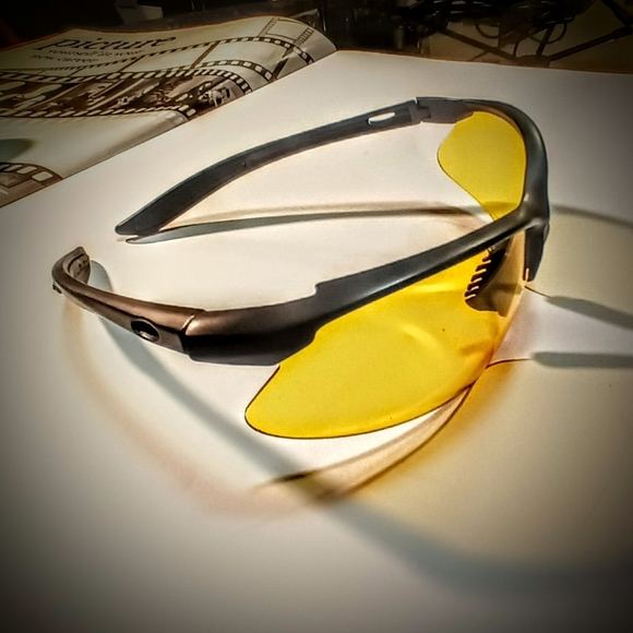 HD VISION SUNGLASSES - Picture 2 of 5